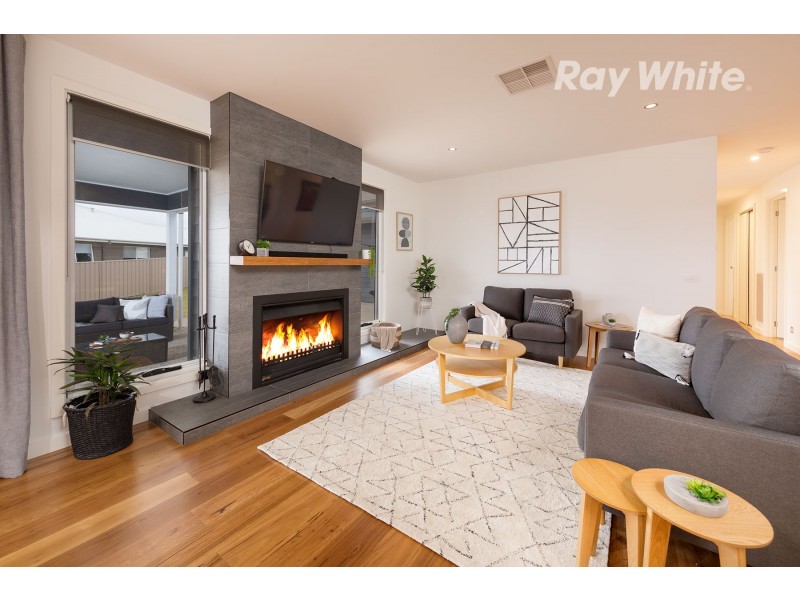 2 Regent Street, Ettamogah Rise, Springdale Heights NSW 2641
