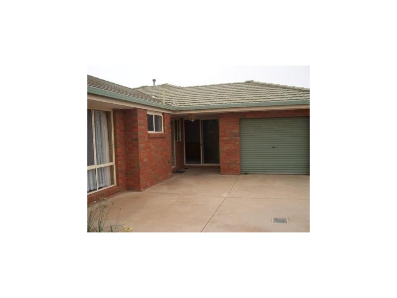 1/25 Condon Place, Lavington NSW 2641