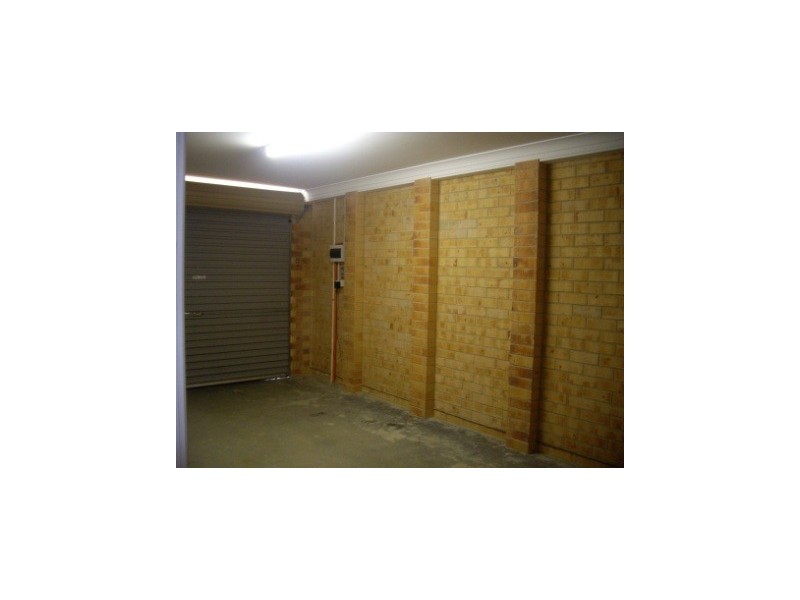 2/82  Hotham Circuit, Thurgoona NSW 2640