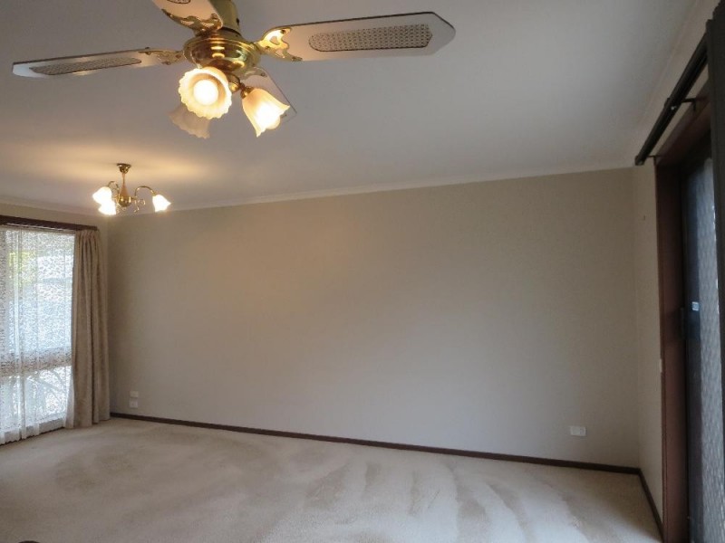 1/430 Urana Road, Lavington NSW 2641