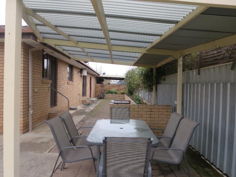 1/430 Urana Road, Lavington NSW 2641