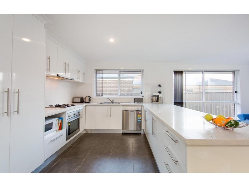 218 Kosciuszko Road, Thurgoona NSW 2640