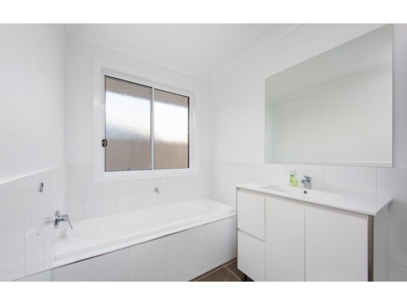 218 Kosciuszko Road, Thurgoona NSW 2640