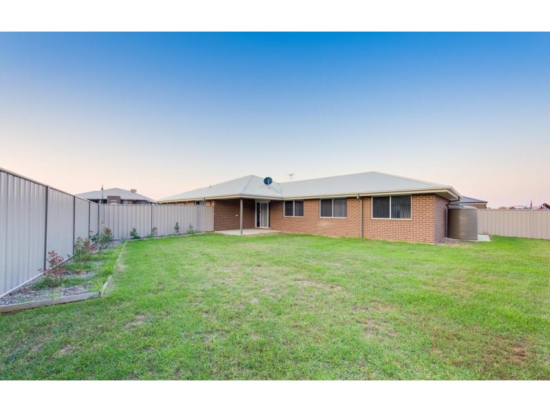 218 Kosciuszko Road, Thurgoona NSW 2640