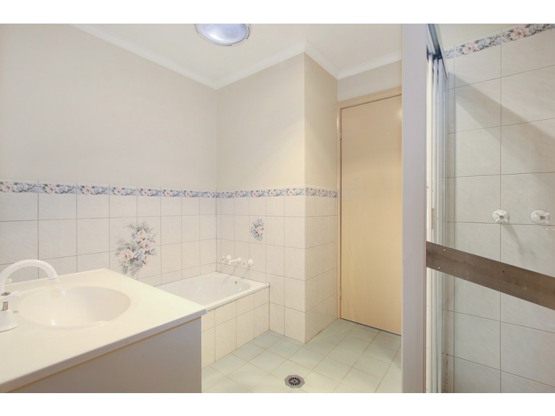 8/478 Breen Street, Lavington NSW 2641