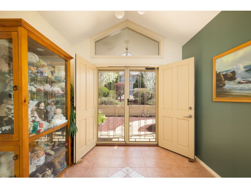 86 Michelle Avenue, Lavington NSW 2641