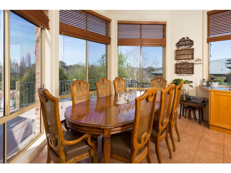 86 Michelle Avenue, Lavington NSW 2641