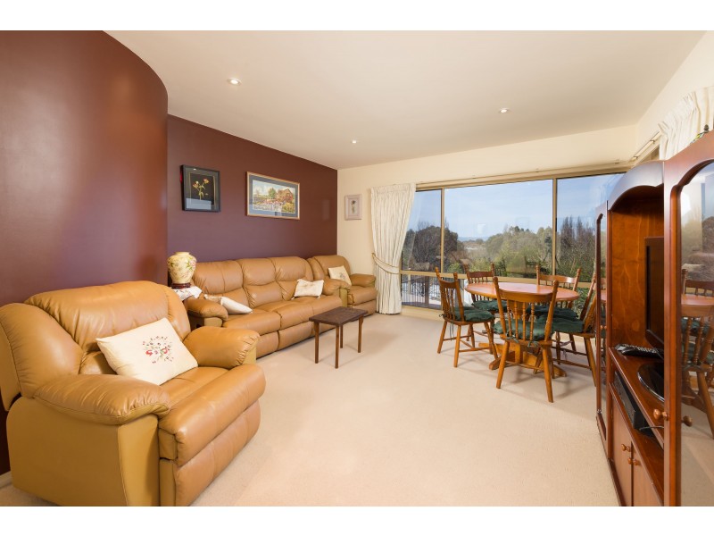 86 Michelle Avenue, Lavington NSW 2641