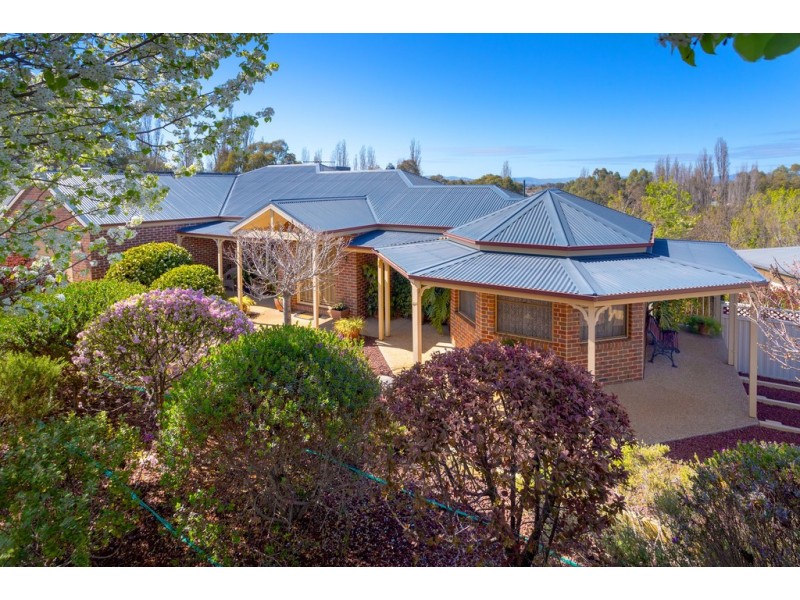 86 Michelle Avenue, Lavington NSW 2641