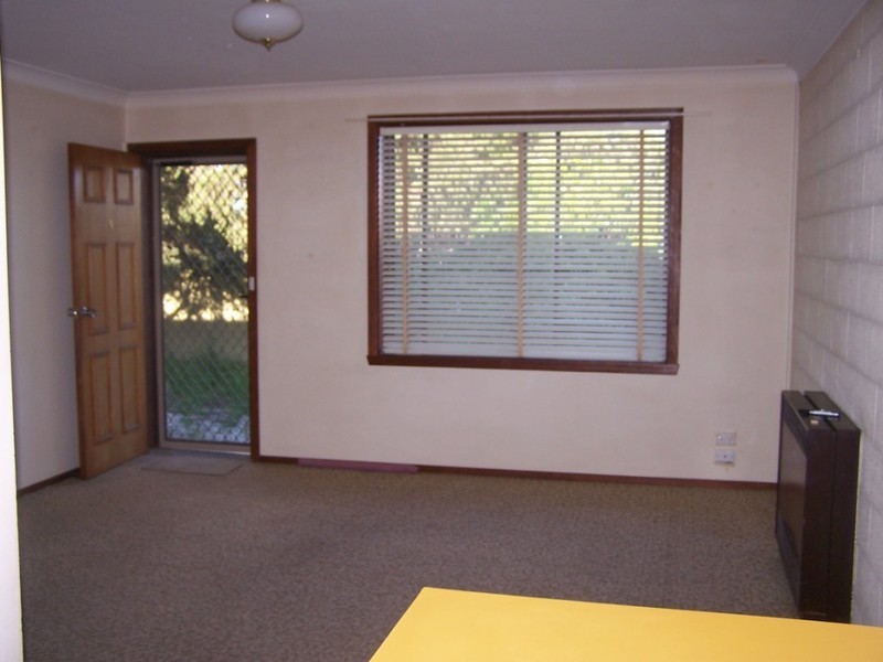 2/418 Douglas Road, Lavington NSW 2641