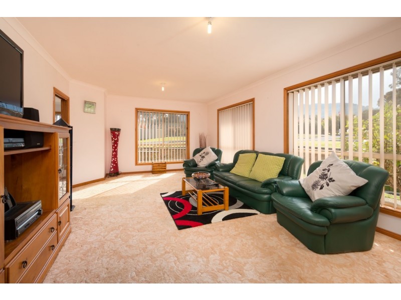 3 Almurta Court, Springdale Heights NSW 2641