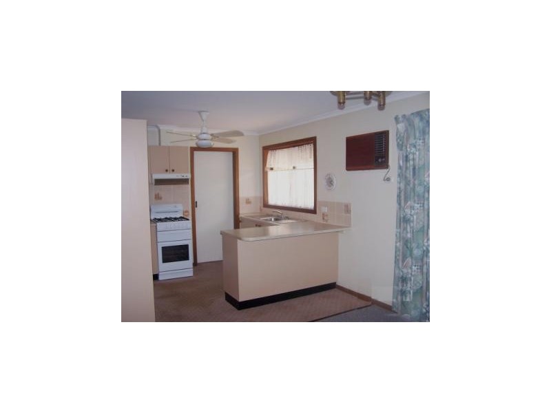 1/524 Danes Street, Lavington NSW 2641