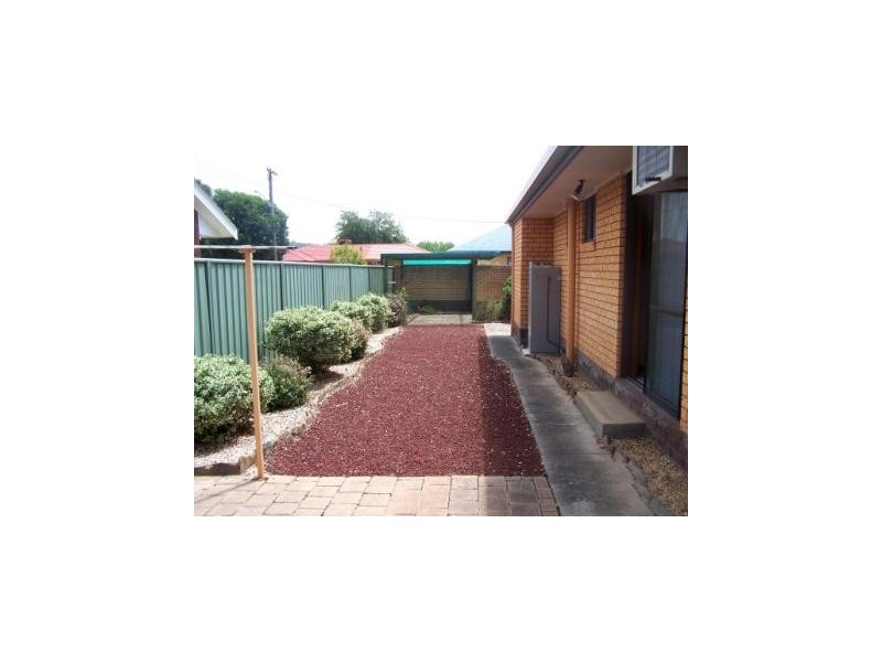 1/524 Danes Street, Lavington NSW 2641