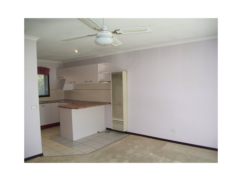 6/384 Kaylock Road, Lavington NSW 2641