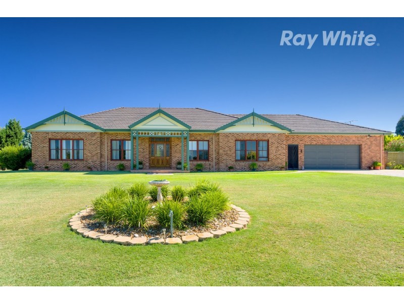 389 Burma Road, Table Top NSW 2640