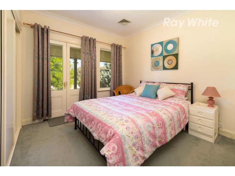 389 Burma Road, Table Top NSW 2640