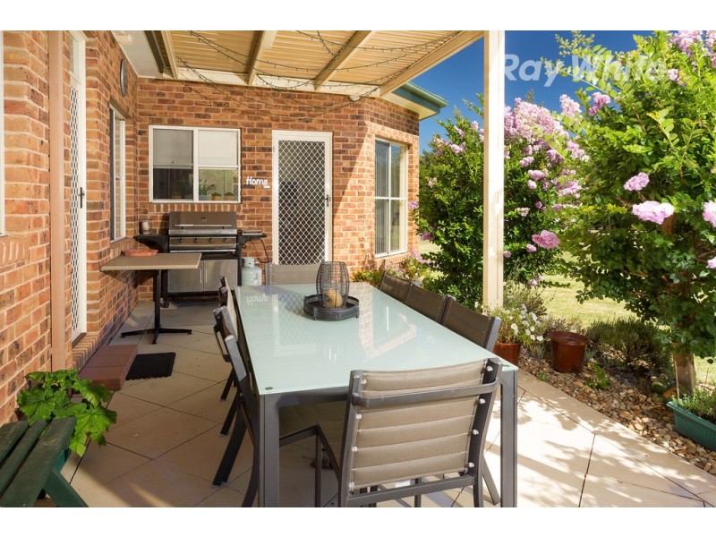 389 Burma Road, Table Top NSW 2640