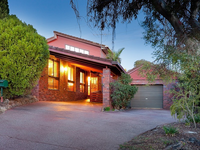 38 Mountain VIew Drive, Lavington NSW 2641