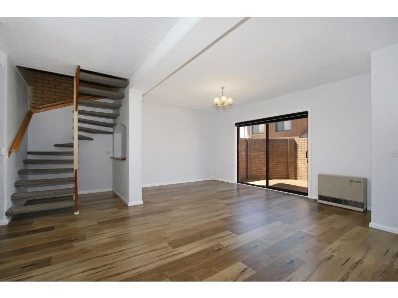 13/413 Bevan Street, Lavington NSW 2641