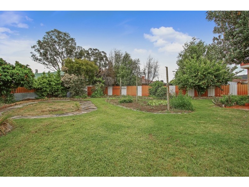 450 Bundarra Place, Lavington NSW 2641