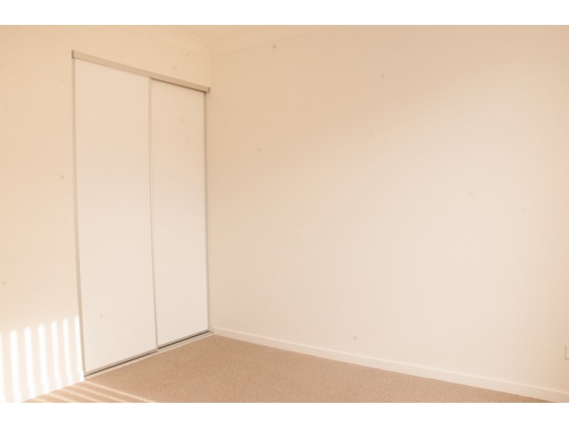 32 Cornwall Avenue, Hamilton Valley NSW 2641