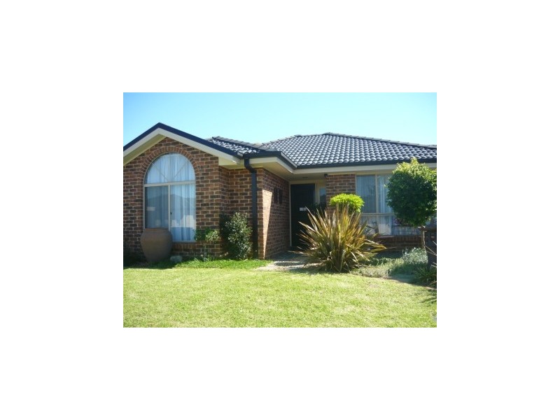8 Willaroo Street, Thurgoona NSW 2640