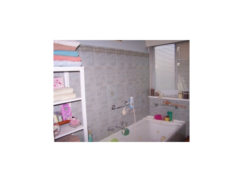 860 Watson Street, Albury NSW 2640