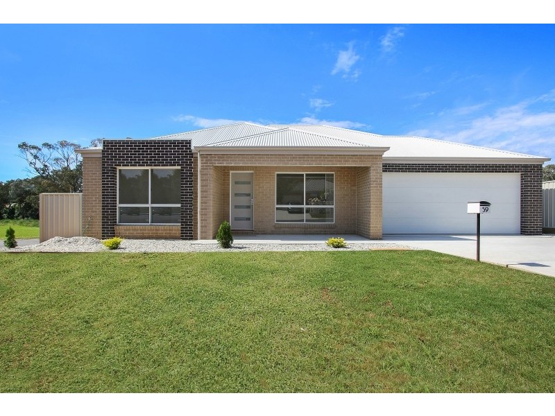 59 Cornwall Avenue, Lavington NSW 2641