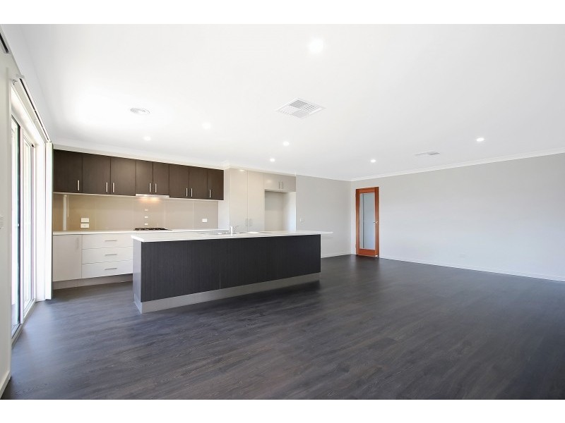 59 Cornwall Avenue, Lavington NSW 2641