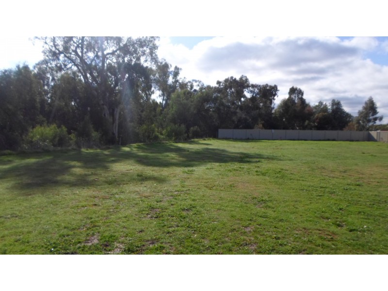Lot 8 Pearce Street, Howlong NSW 2643