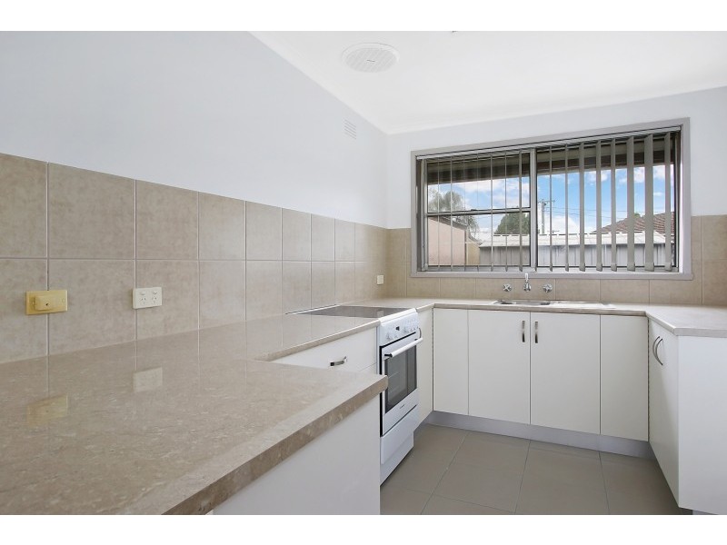 1/562 Woodbury Court, Lavington NSW 2641