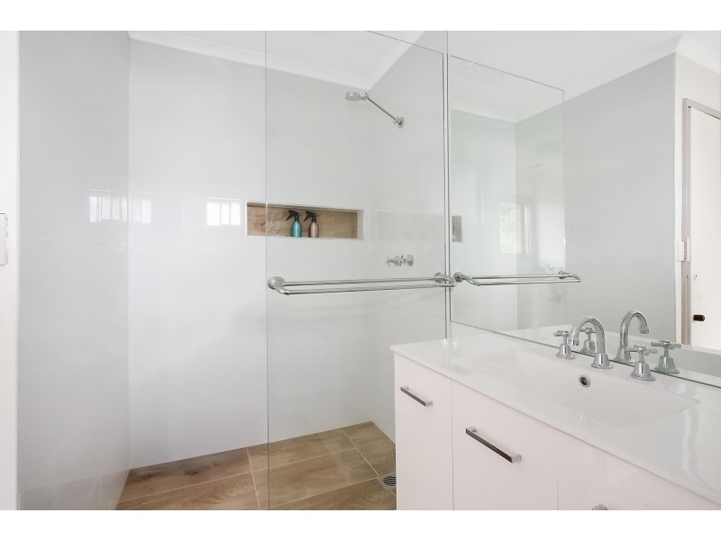 1/562 Woodbury Court, Lavington NSW 2641