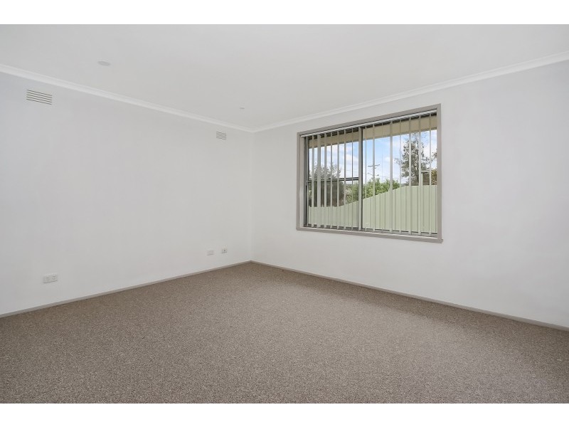 1/562 Woodbury Court, Lavington NSW 2641