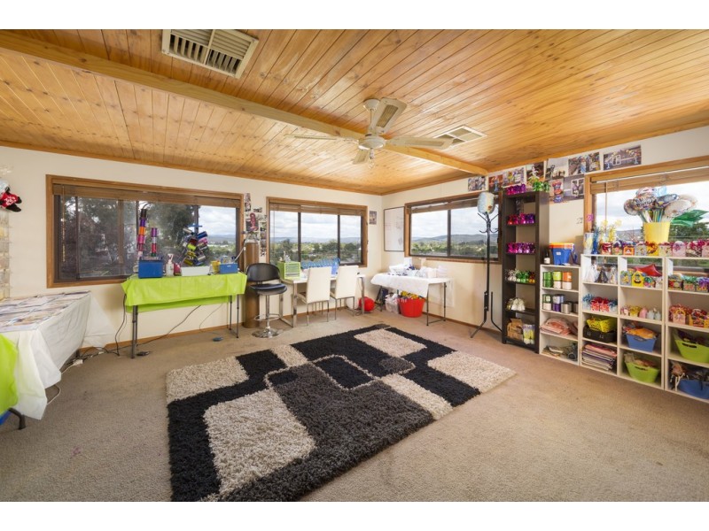 410 Colley Street, Lavington NSW 2641