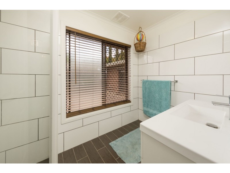 410 Colley Street, Lavington NSW 2641