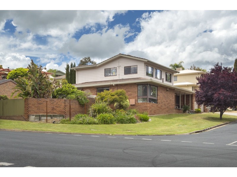 410 Colley Street, Lavington NSW 2641
