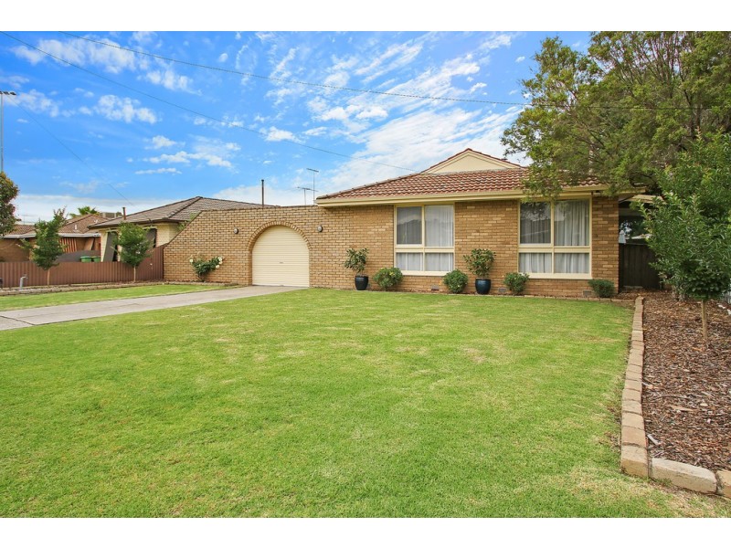 359 Douglas Road, Lavington NSW 2641