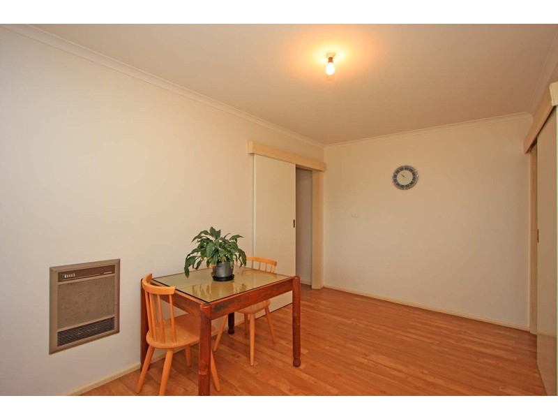 76 James Cook Ave, Howlong NSW 2643