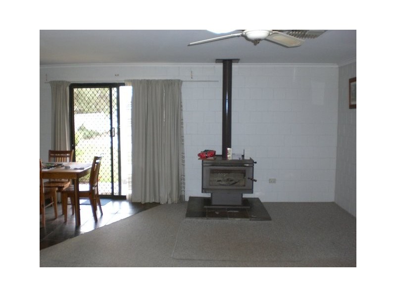 14 Kennedy Street, Howlong NSW 2643