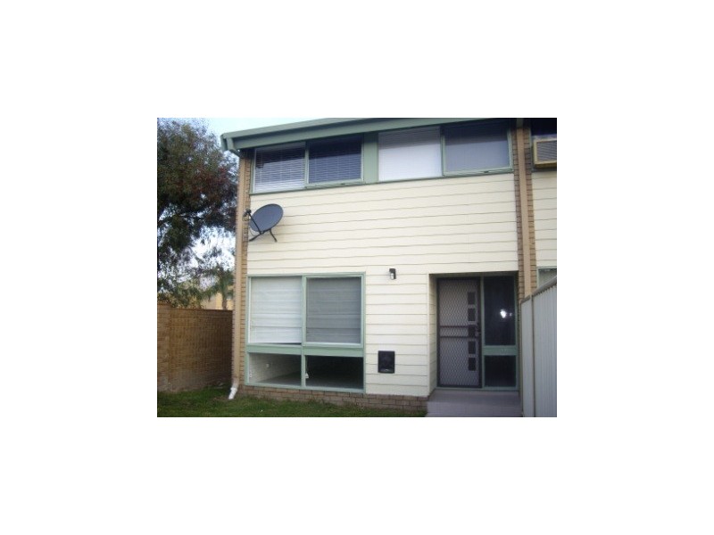16/409  McDonald Road, Lavington NSW 2641