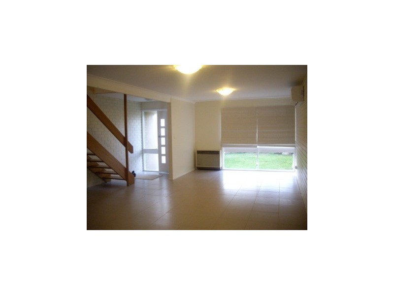 16/409  McDonald Road, Lavington NSW 2641