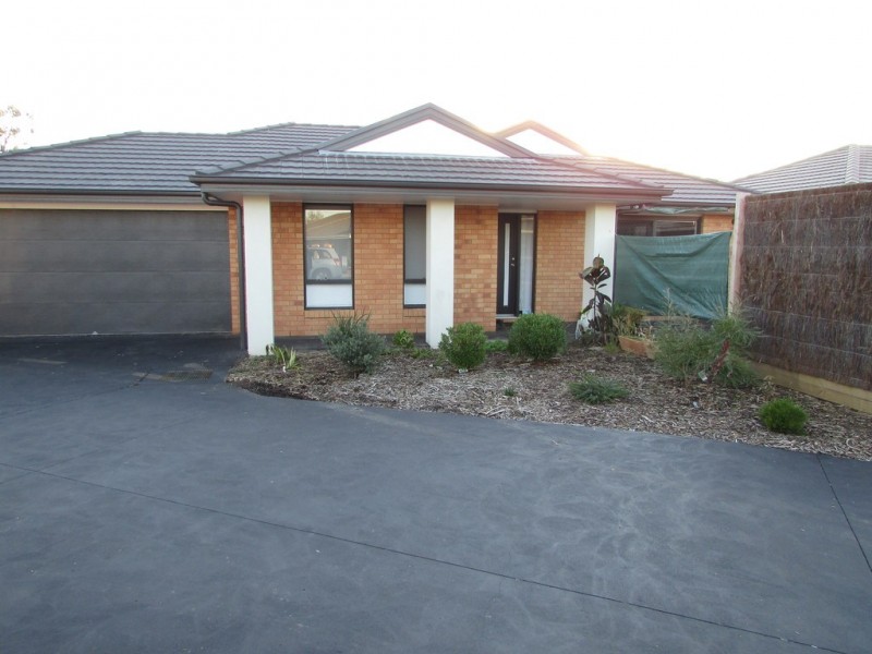 19 Brookfield Mews, Lavington NSW 2641