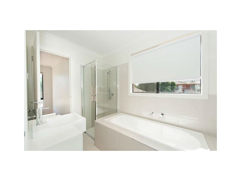 19 Brookfield Mews, Lavington NSW 2641