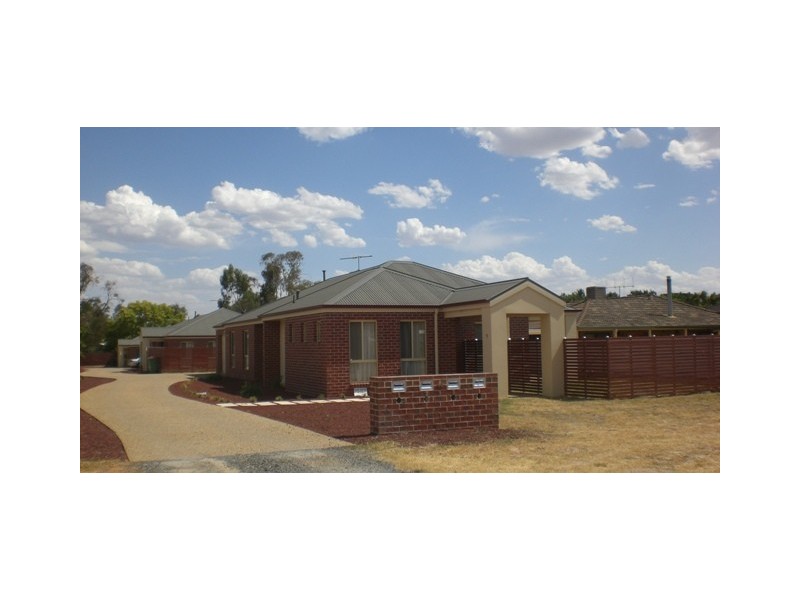 2/16 Kennedy Street, Howlong NSW 2643