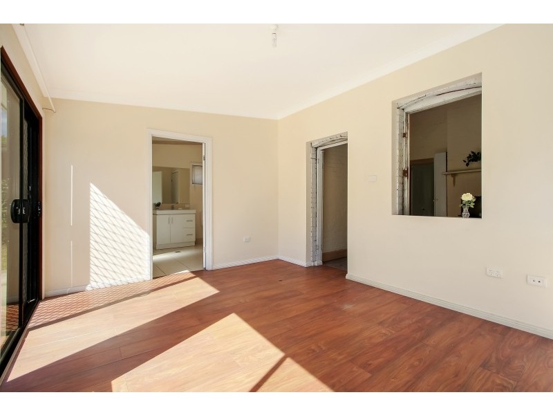 738 Young Street, Albury NSW 2640