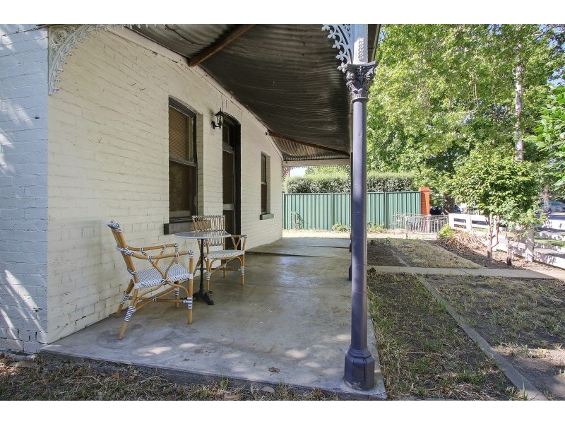 738 Young Street, Albury NSW 2640
