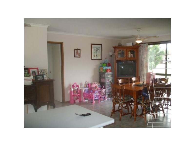 63 Kennedy, Howlong NSW 2643