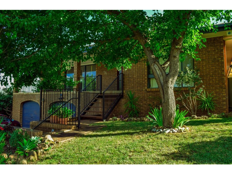 677 Nalanda Court, Glenroy NSW 2640