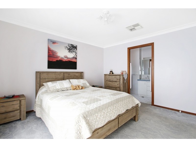 3 Sunnyside Cres, Walla Walla NSW 2659