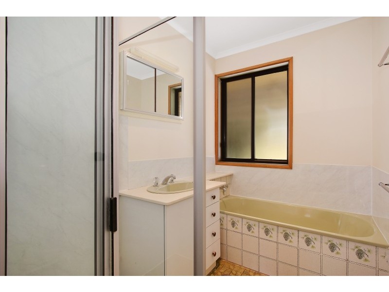 35 St Andrews Circuit, Thurgoona NSW 2640